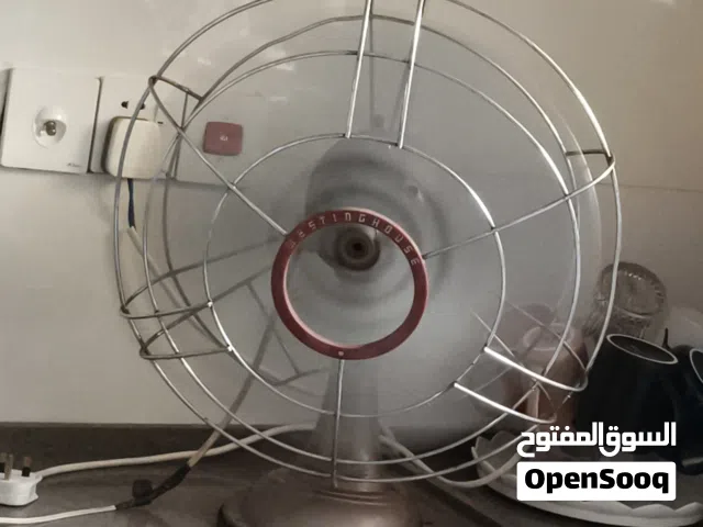 مروحة انتيكة قديمة من عام 1940 صنعت في كاليفورنيا امريكا