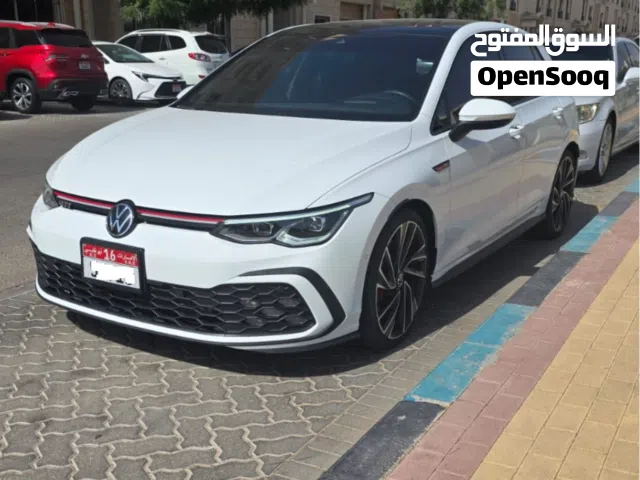2021 فولكسفاغن جولف GTI SE