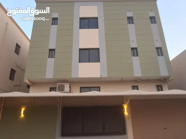 للايجار ثلاث بنايات جديده في عالي شامل الكهرباء عدد الغرف 26غرفه لكل بنايه مع المكيفات