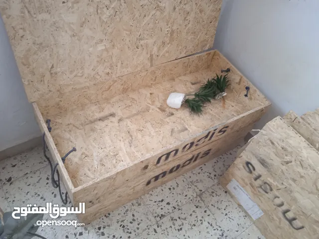 صناديق خشبية تمشي تخزين وديكور