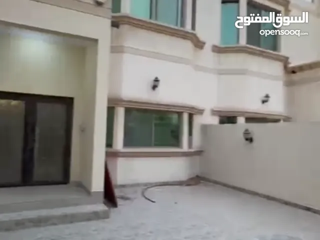 600 m2 5 Bedrooms Villa for Rent in Central Governorate Isa Town