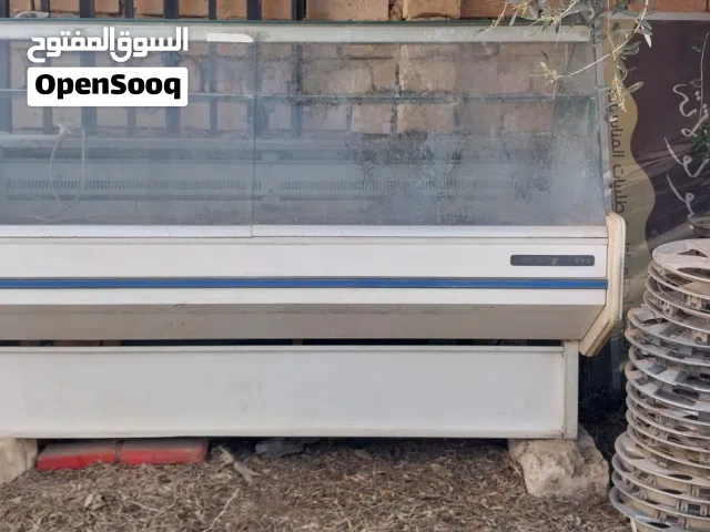 الصنع إيطاليا ثلاجة استعمال نظيف
