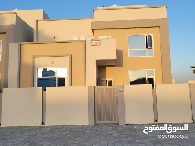 305 m2 4 Bedrooms Villa for Sale in Muscat Amerat