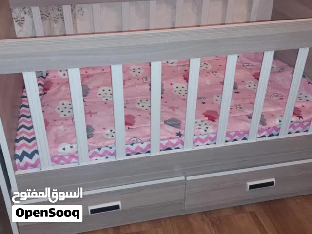 سرير اطفال