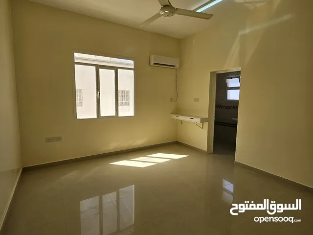 115 m2 3 Bedrooms Apartments for Rent in Muscat Al Maabilah