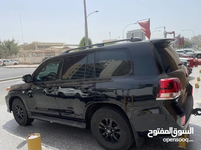 Used Toyota Land Cruiser in Farwaniya