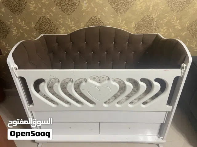 سرير اطفال