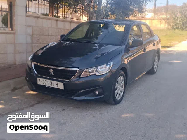 2017 بيجو 301 Active