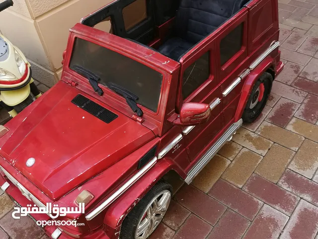 سيارة ركوب كهربائية مرسيدس بنز للاطفال من تيك بلس، بطارية 12 فولت، جهاز تحكم عن بعد، لون ابيض (احمر)