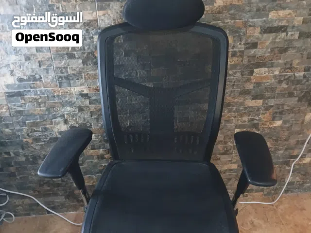 كرسي مكتبي محاميين وللدراسه للبيع