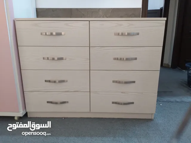 تسريحة لغرفة النوم أنيقة جدا