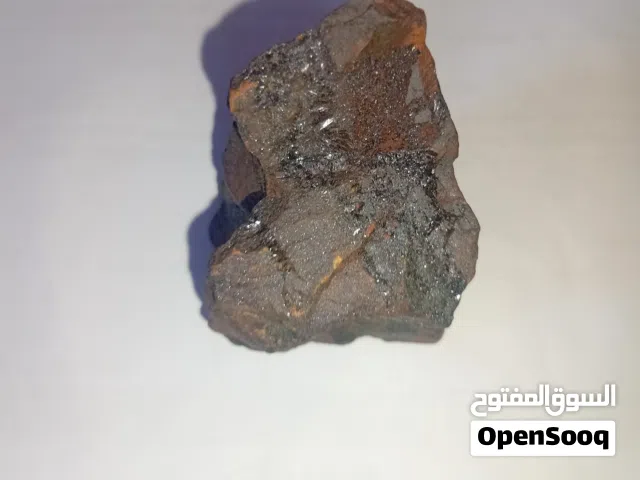 حجر إسمه هيماتيت شحن على حسابي