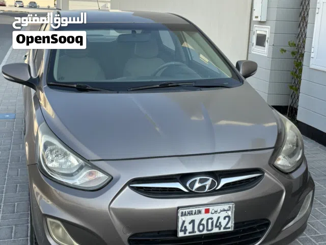 2012 Hyundai Accent GLS