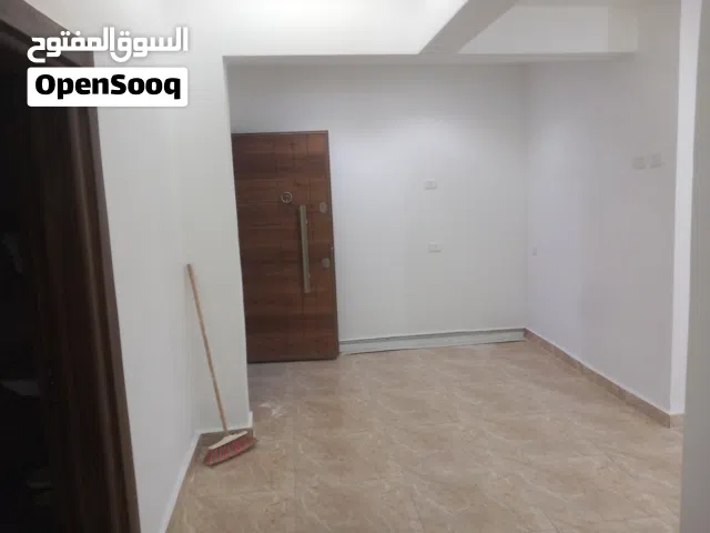 الدريبي شارع الخروبه بقرب من سوق الادويه