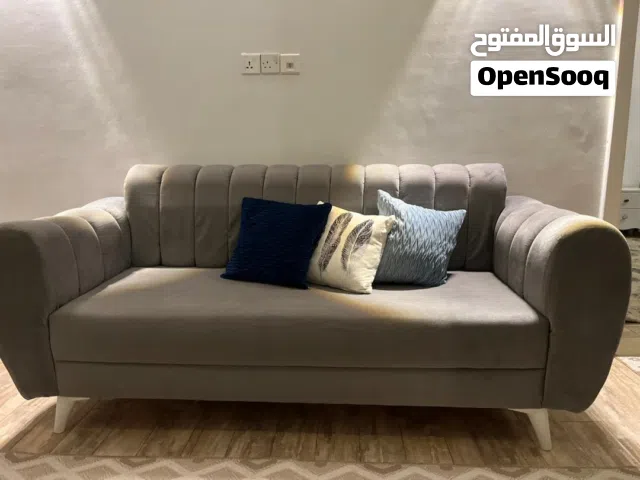 كنبه وكرسي للبيع للأستفسار