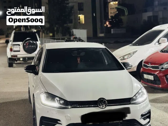 2018 فولكسفاغن جولف Standard