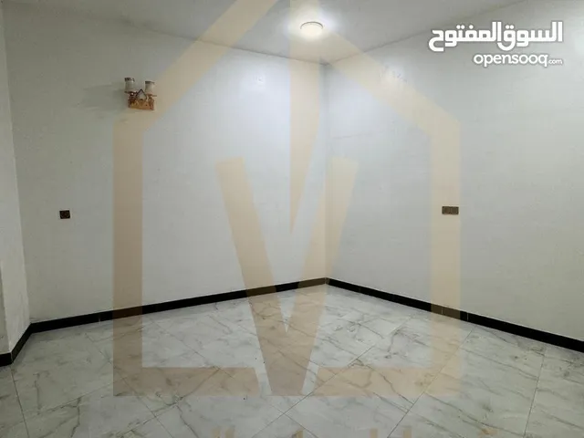 100 m2 2 Bedrooms Townhouse for Rent in Basra Tuwaisa