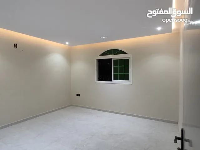 شقه. جديدة غرفه للأيجار الرياض حي العقيق