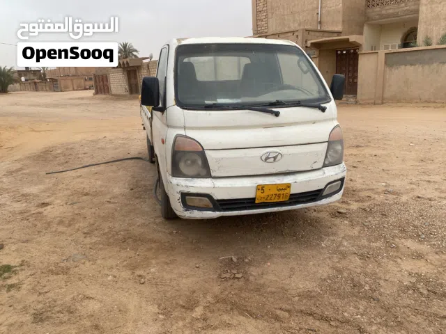 2013 هيونداي H 100