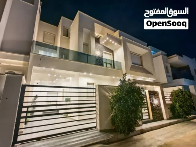 فيلا سكنية مميزة للبيع في السراج - شارع مدرسة المنهل من المالك مباشرة