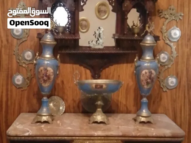 طقم خزف ونحاس شغل يدوي قديم مصري مكون من خمس قطع
