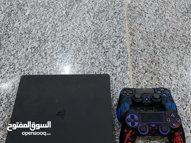 PS4 للبيع مستعمل نظيف