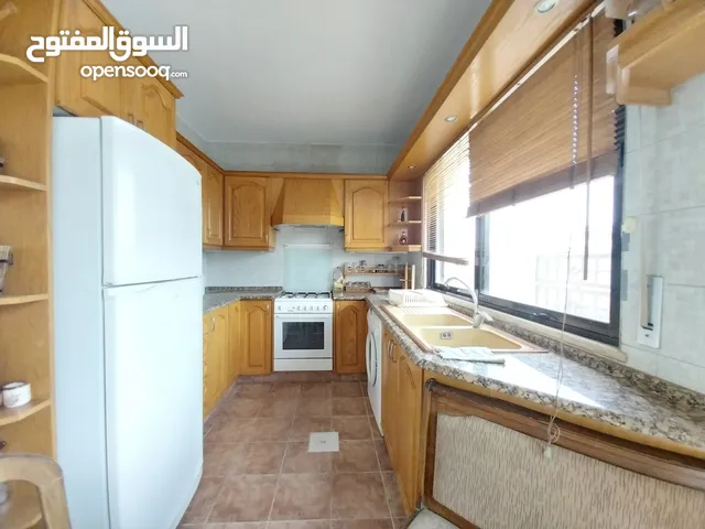 Apartment for rent in abdoun ( Property 32616 )-174625853