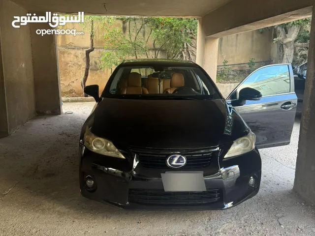 لكزس ct 200h بحالة جيدة للبيع 2012 11500 قابل للتفاوض بعد المعاينة فل معدا فتحة