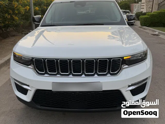 2023 جيب جراند شيروكى Limited