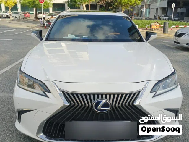 Lexus ES300 hybrid 2020