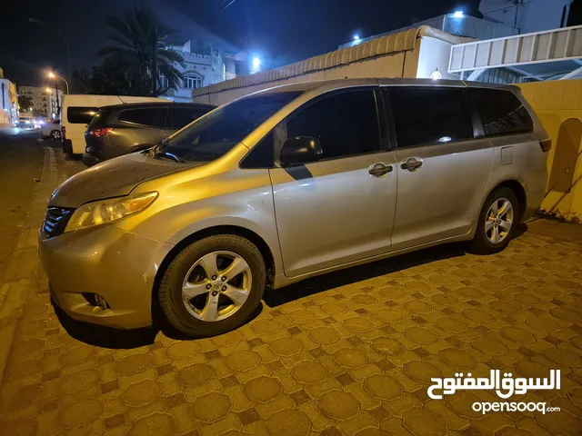 Toyota Sienna 2017 in Muscat