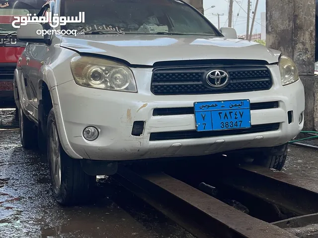 Used Toyota RAV 4 in Taiz