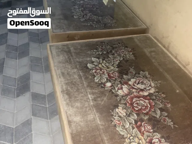 كنب مع طاولات