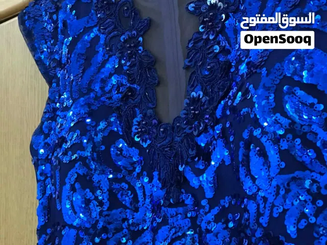 فستان سهرة شك شريته ب100 دينار رح ابيعه بأقل من النص