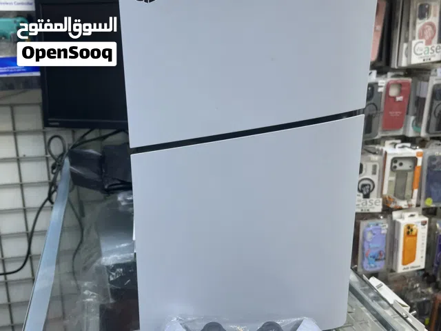 بلاستيشن فايف  فات سي دي نظيف مع جميع اغراضه شبه الجديد