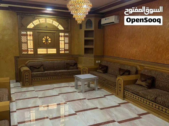بيت للإيجار في صحار  فلة للإيجار في صحار