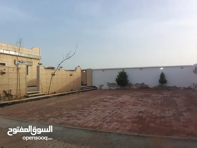 2 Bedrooms Chalet for Rent in Benghazi Qanfooda