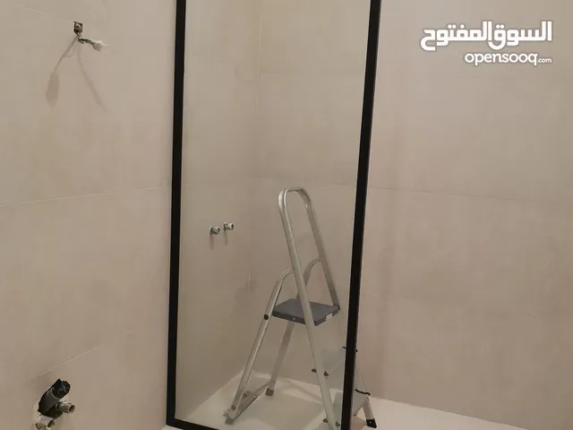 فني زجاج سكريت ومرايا خدمة جميع مناطق الكويت