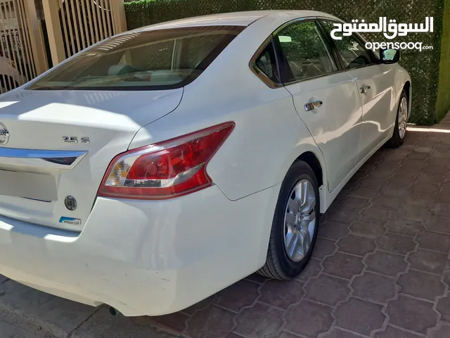Used Nissan Altima in Al Ahmadi