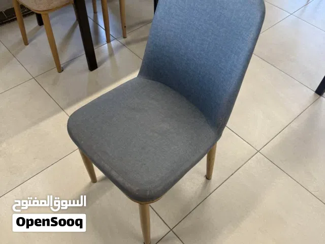 كراسي جلد و هيكل حديد