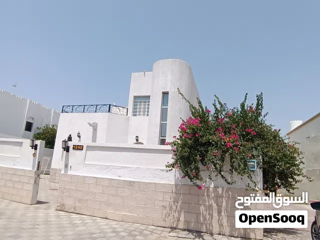 200 m2 3 Bedrooms Apartments for Rent in Muscat Al Khoud