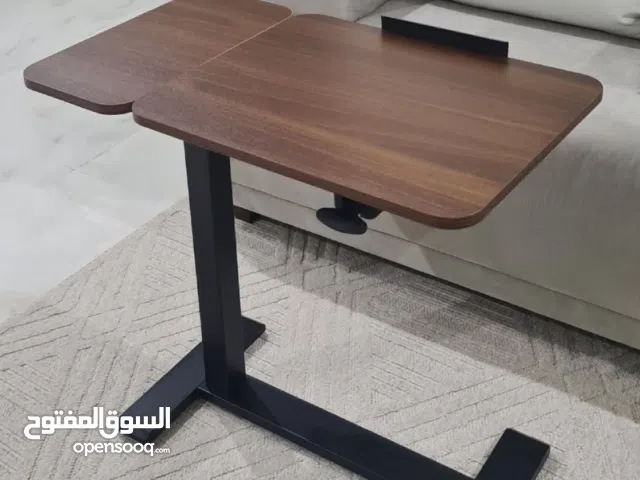 طاولة لابتوب قابله للتعديل