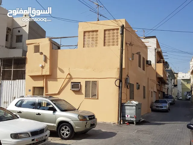 127m2 4 Bedrooms Townhouse for Sale in Muharraq Muharraq City