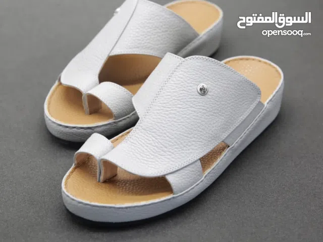 44 Slippers & Flip flops in Muscat