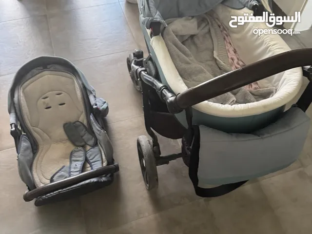 عربيه طفل من شهر إلى 5 سنين