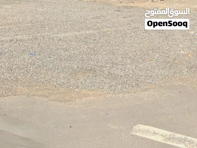 سكنية الخوض السادسة كووورنر 600 متر على شارعين 100 الف صافي للمالك