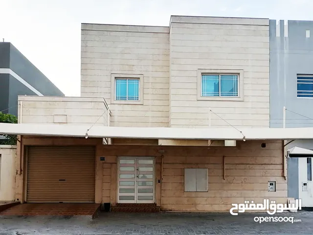 400 m2 More than 6 bedrooms Villa for Sale in Northern Governorate Malikiyah