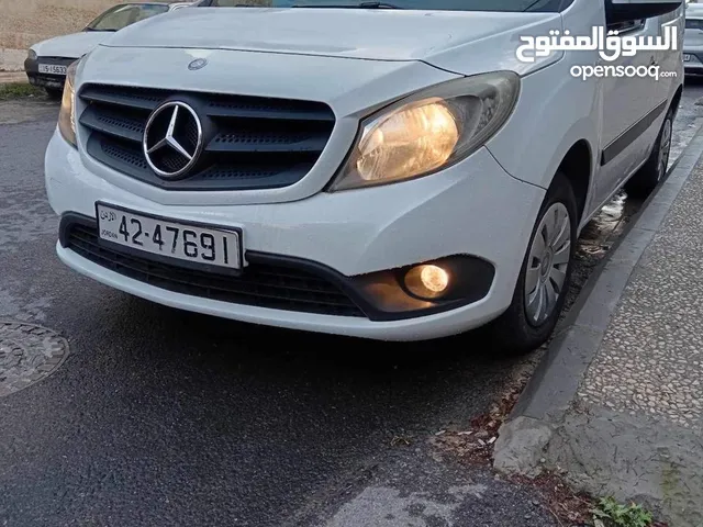 Mercedes Benz V-Class 2017 in Amman