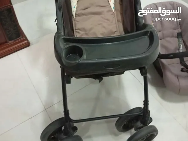 عرباية اطفال ماركة جونيورز مع كرسي صغير