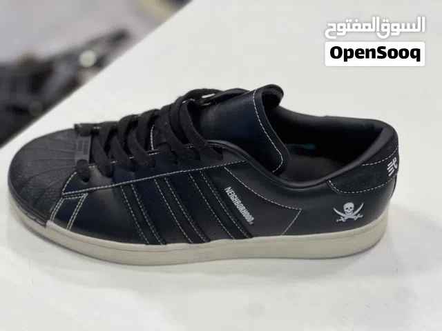 حذاء اديداس سوبر ستار مميز